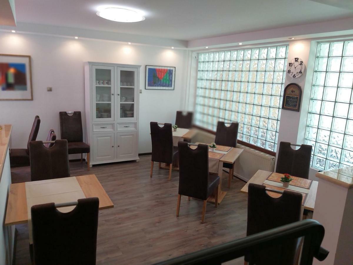 فندق Horvath Fogado Panzio سنتيندري المظهر الخارجي الصورة